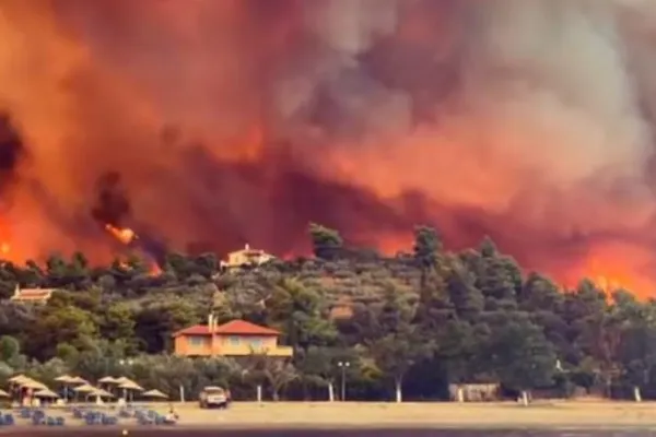 Incendiile devastatoare din Grecia. Pericolul rămâne ridicat. Au fost identificate 53 de noi focare