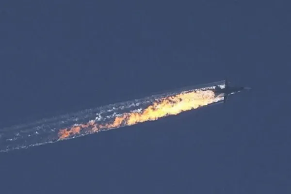 Un avion de vânătoare s-a prăbușit în Rusia. Piloții au suferit leziuni GRAVE la nivelul brațelor