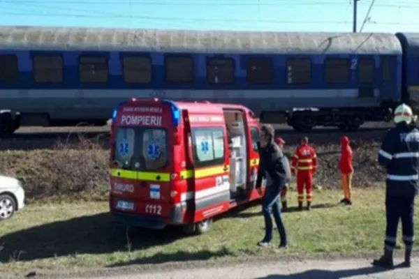 Accident feroviar în județul Harghita! Un tren a lovit o mașină: un bărbat este încarcerat