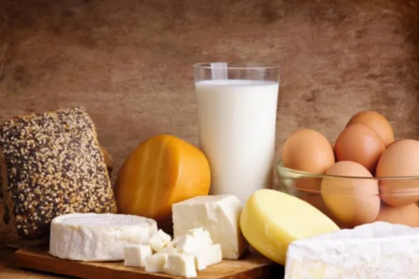 Carnea și brânza nu se mănâncă împreună la o masă. Risc mare pentru sănătate - Top 5 cele mai periculoase combinații alimentare