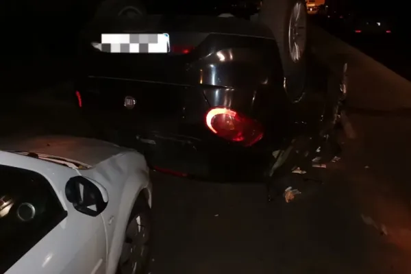 FOTO Inconștiență, la volan! Un șofer beat a provocat un accident în lanț, în municipiul Slobozia: 5 mașini, avariate