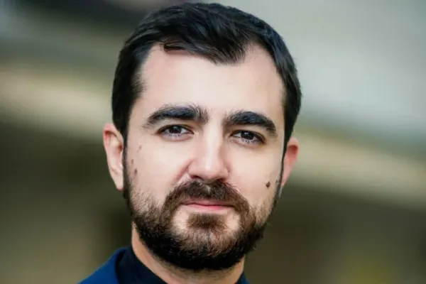 Claudiu Năsui: „Cîţu face un cadou de rămas bun bugetarilor şi celor cu pensii speciale”