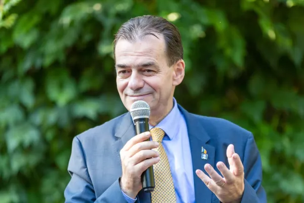 Ludovic Orban: Să reflectăm la pericolul prin care civilizaţia a trecut când a îngăduit demonilor extremismului să o guverneze