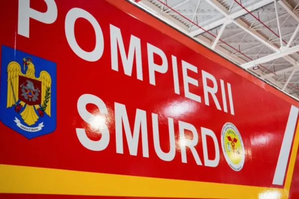 Accident cumplit în Bistrița-Năsăud! O fetiță de 10 ani a ajuns urgent la spital, LOVITĂ de o mașină