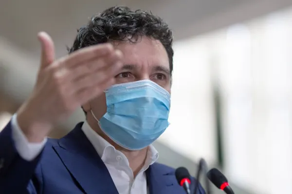 Vești proaste pentru bucureșteni: vor tremura de frig în case și iarna asta. Nicușor Dan anunță când s-ar putea remedia problema