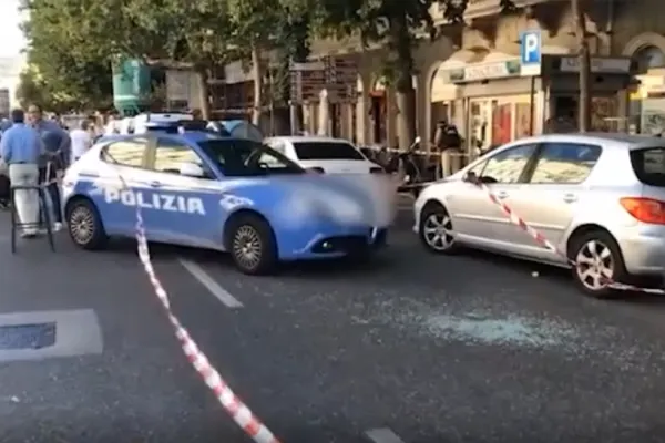 Împușcături în centrul unui oraș din Italia! S-a creat PANICĂ
