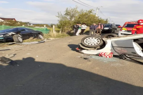 Accident grav, în jud. Cluj: taximetrist beat, aflat în cursă, impact violent cu un autoturism - o victimă