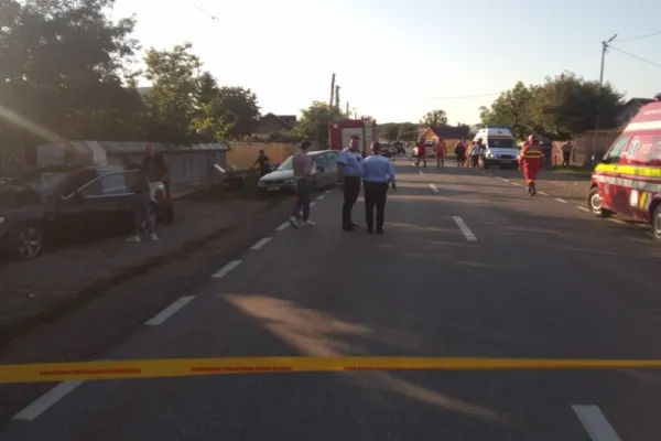 Accident în județul Neamț. O mașină a lovit o țeavă de gaz: Sunt 2 răniți, trafic complet blocat
