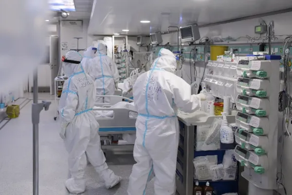 Focare de Covid-19 în 2 mari spitale din Iași - cadre medicale și pacienți, testați pozitiv