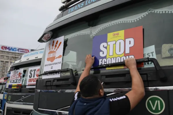 Transportatorii rutieri amenință cu protestele. Ce solicitări au de la guvern