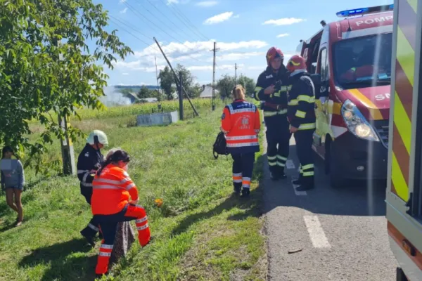 Accident soldat cu un mort şi doi răniţi pe DN 6. Traficul este întrerupt