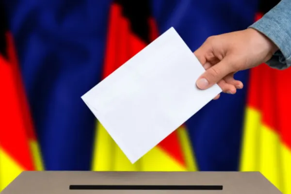 Alegeri legislative în Germania: Social-democraţii (SPD) şi conservatorii (CDU/CSU) sunt umăr la umăr