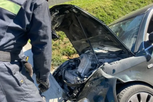 FOTO | Accident teribil, în Bistrița-Năsăud. 3 victime, după ce mașina în care se aflau s-a izbit de un podeț