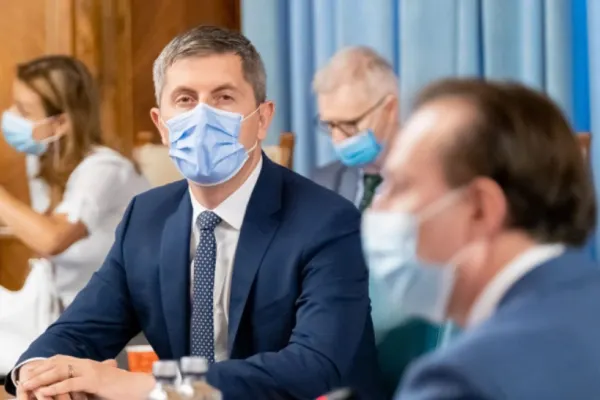 CULISELE STATULUI PARALEL. Criza politică. USR și AUR reclamă presiuni din partea taberei Cîțu