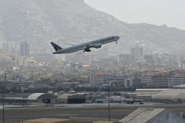 Adio taxe ascunse la companiile aeriene! Parlamentul European pune capăt abuzurilor companiilor aeriene, noile beneficii ale pasagerilor