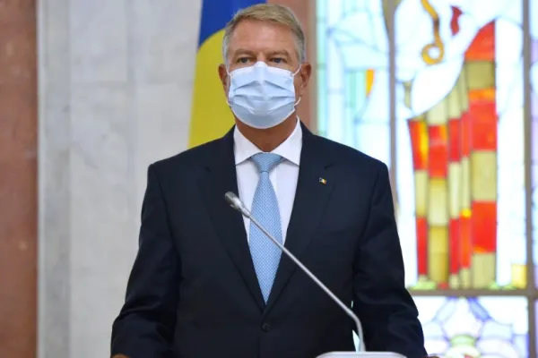 Avocaţii cu handicap grav vor beneficia de reducerea vârstei de pensionare. Președintele Iohannis a promulgat legea
