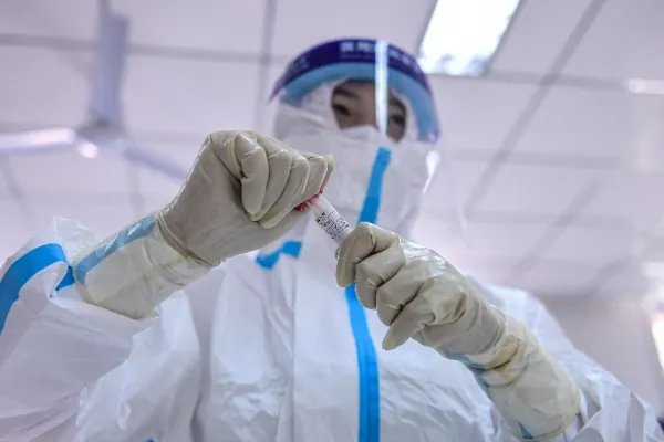 Medicii de familie, APEL către români și guvernanți: Suntem în prag de burnout, epuizați, ca cei din ATI, UPU și secțiile COVID. Nu mai acuzați doctorii!