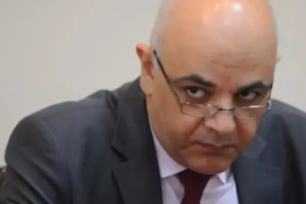 Raed Arafat îndeamnă clienții să anunțe autoritățile dacă oamenii nu sunt verificați în restaurante: Nu e pâră, e normal