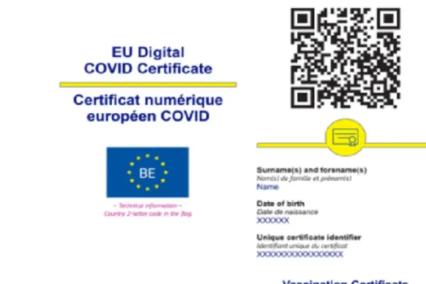Un nou tip de înșelăciune cu certificate verzi de vaccinare anti COVID-19 false, descoperită de polițiști