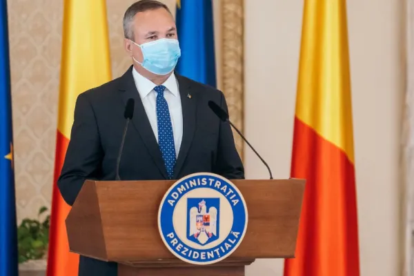 Nicolae Ciucă, propunerea preşedintelui Klaus Iohannis pentru funcţia de prim-ministru, este microbist! Care e echipa sa favorită