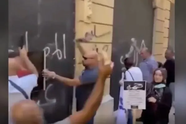 Tensiuni uriașe în Liban! Proteste VIOLENTE din cauza crizei de combustibil
