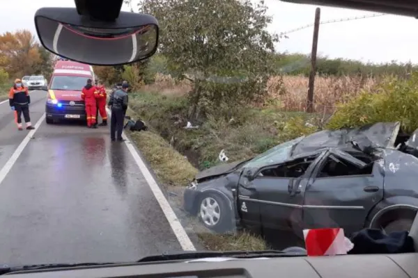 FOTO | 2 victime în urma unui accident grav, în Botoşani