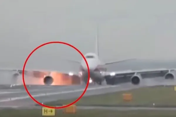 VIDEO - Accident aviatic - O aeronavă a luat foc, în zbor - Cum a reușit să aterizeze
