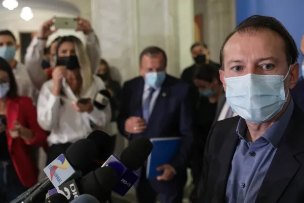 CULISELE STATULUI PARALEL: „Echipa câștigătoare” vrea să dea mita de AUR înainte de moțiune - AUDIO