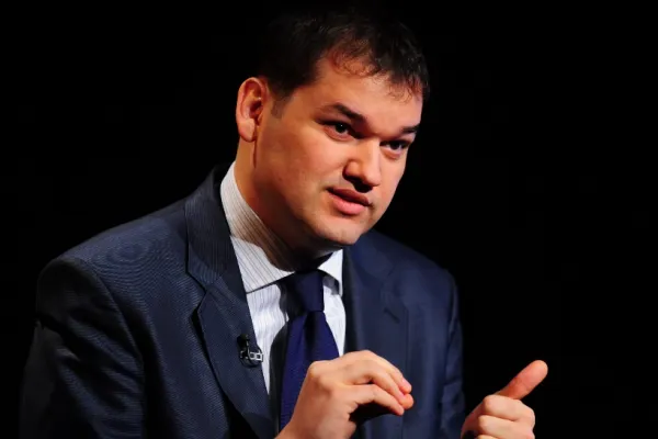 Cseke Attila: Certificatul verde ar trebui aplicat peste tot. Ce SANCȚIUNI riscă personalul medical în cazul refuzului vaccinării sau al testării