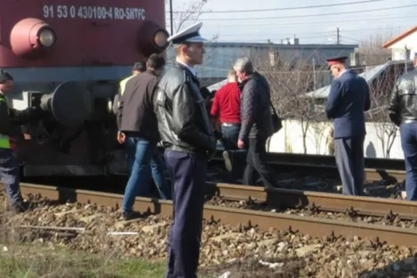 Accident MORTAL în Brăila. Bărbat SPULBERAT de tren când traversa calea ferată