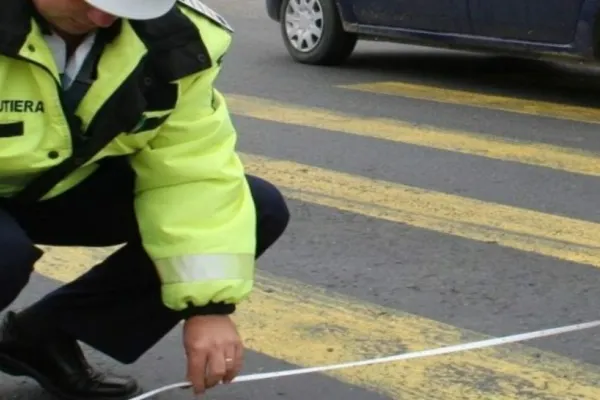 Accident grav în Mureș: Bărbat spulberat pe trecerea de pietoni. Șoferul vinovat a fugit de la locul faptei