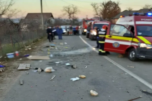 Accident cumplit în Sălaj. 3 victime, dintre care 2 minori, după ce căruța în care se aflau a fost izbită de o mașină