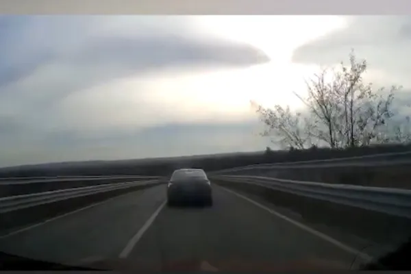 Un primar acuză că a fost lovit INTENȚIONAT cu mașina de un lider AUR