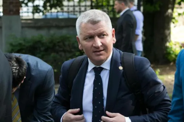 Florin Roman, despre votul primit, astăzi, de Sorin Grindeanu: "USR a făcut un cadou gratuit PSD"