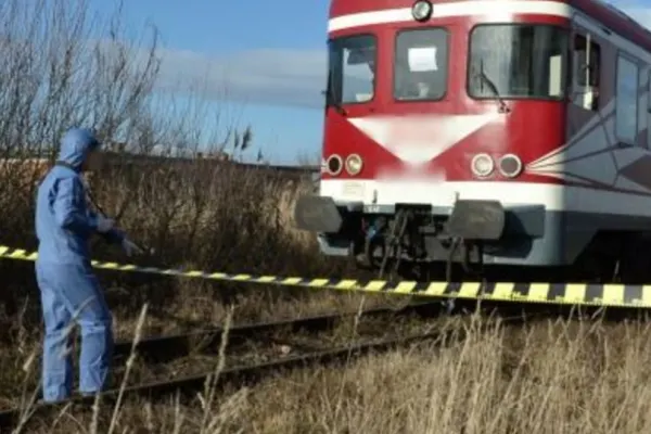 Bărbat UCIS de tren, în Prahova! Polițiștii investighează cum s-a produs TRAGEDIA
