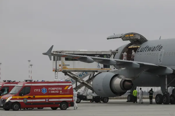 Alți 6 pacienți cu COVID-19 în stare gravă, transferați în Germania. Numărul bolnavilor mutați în străinătate a ajuns la 36