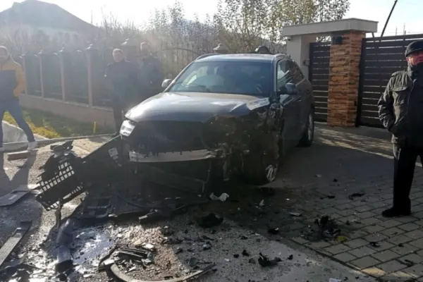 FOTO | Accident teribil în Bacău: 2 victime, în urma unui impact violent