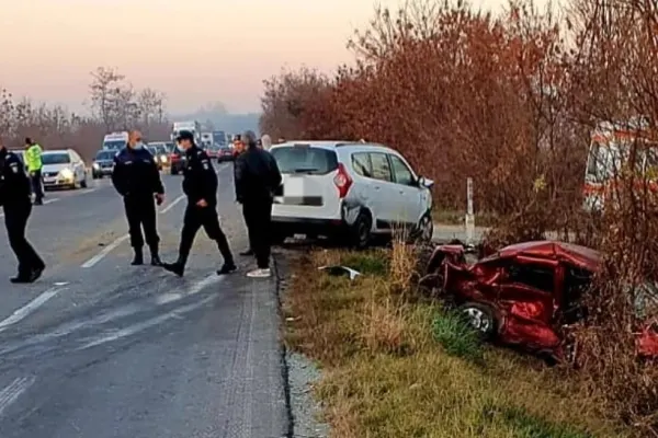 Accident grav, în județul Ialomița: 4 victime, 7 mașini distruse
