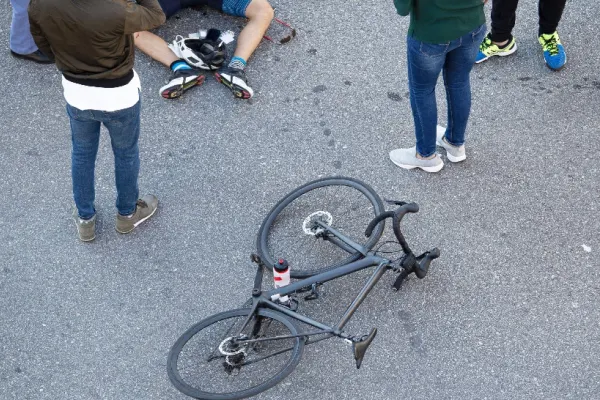 Sfârșit tragic pentru un biciclist de 55 de ani din Cluj. A fost spulberat de un șofer pe trecerea de pietoni