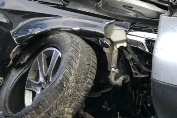 Accident CUMPLIT în Timișoara: 3 victime, printre care și 2 pietoni care traversau regulamentar. Mai multe mașini avariate
