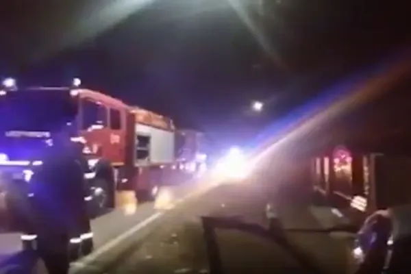 VIDEO | Accident cumplit în Dâmbovița: 2 tineri au murit, alți 2 răniți