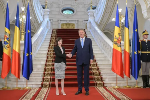 Klaus Iohannis, întâlnire cu Maia Sandu la Cotroceni: Consultări politice pe energie, transporturi, sănătate, educaţie