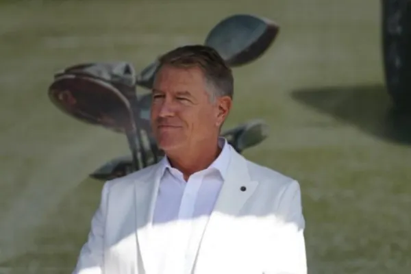 AUR, propunere-șoc pentru Klaus Iohannis: Președintele, așteptat de George Simion, după partida de golf