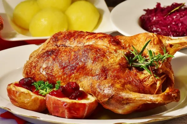 Alimentele pe care le consumi de Sărbători care îți pun sănătatea în pericol - otravă pentru organism