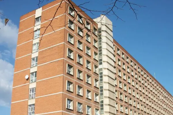 Trupul studentei care a MURIT la Spitalul Județean Galați a fost EXHUMAT. Procurorii fac cercetări pentru UCIDERE din culpă