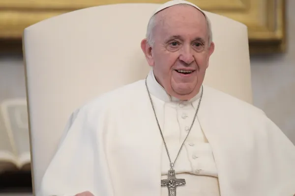 Papa Francisc îşi amână vizita în Liban din motive de sănătate