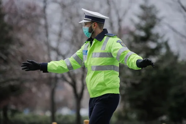 Un turc beat și ÎNARMAT, oprit în trafic, în Prahova. Ce au decis polițiștii