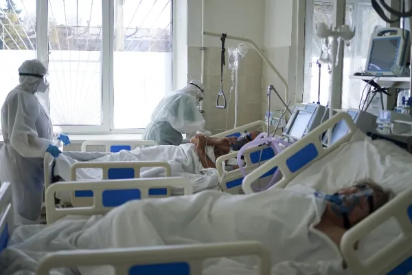 Bani în plus pentru tratarea pacienții Covid și personalul medical. Guvernul a suplimentat bugetul Ministerului Sănătății