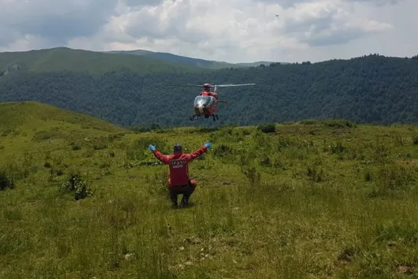Accident cumplit în Bucegi: un bărbat a căzut în prăpastie