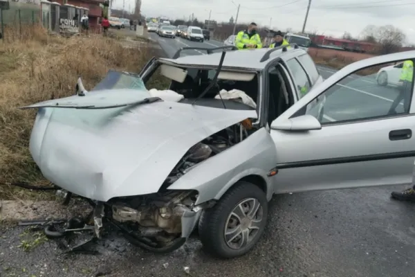Accident GRAV pe DN2 E85, în județul Buzău: 3 persoane au ajuns la spital
